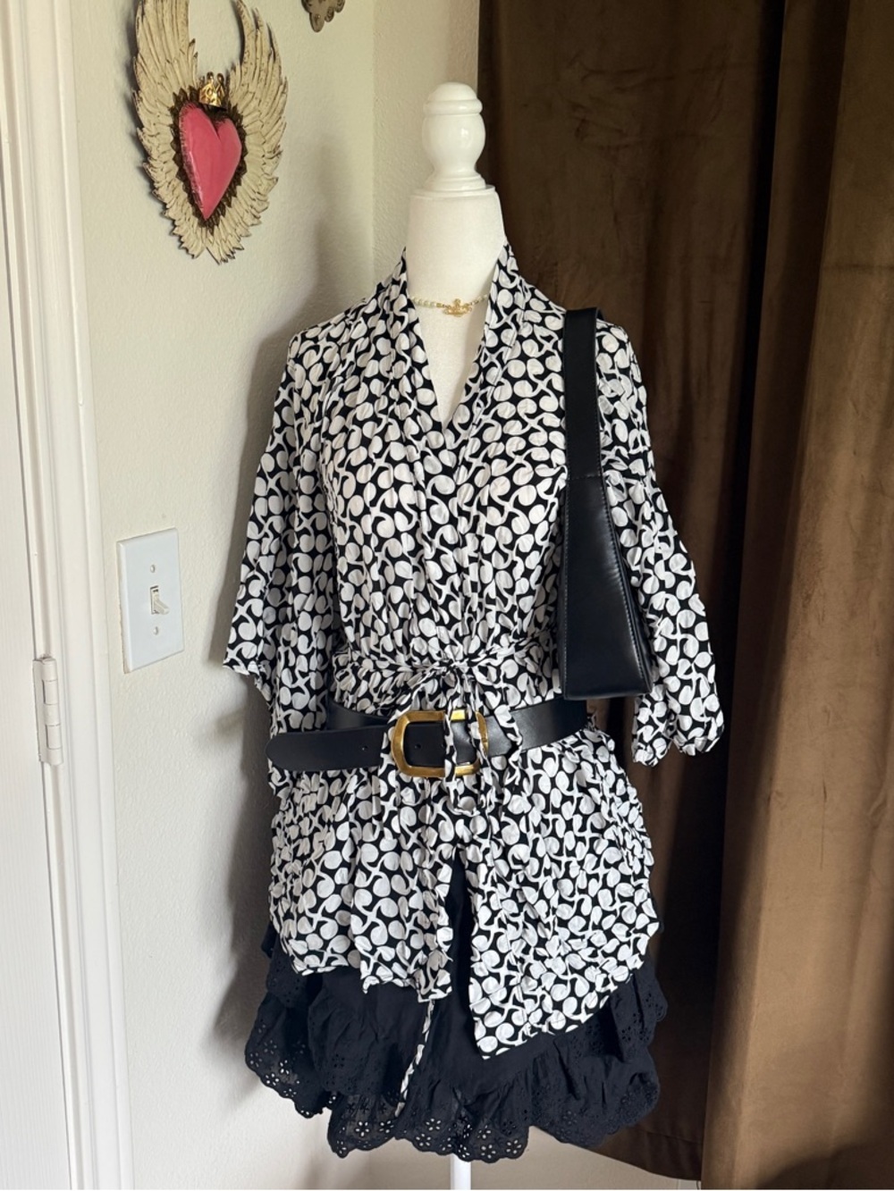 Stylish Black and White Patterned Kimono